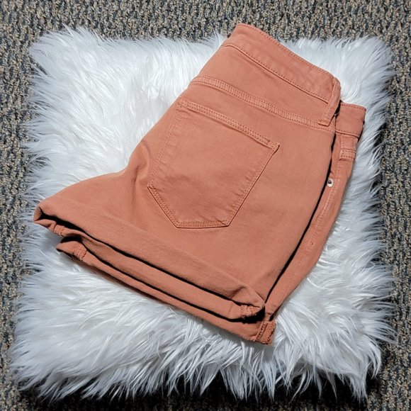 EUC Universal Thread Salmon Colored Shorts Size 6 28 - Picture 9 of 16